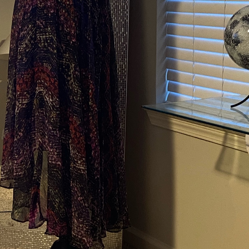 Dress - Picture 5 of 6